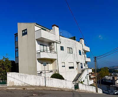 Prédio do apartamento duplex em Oliveira do Douro